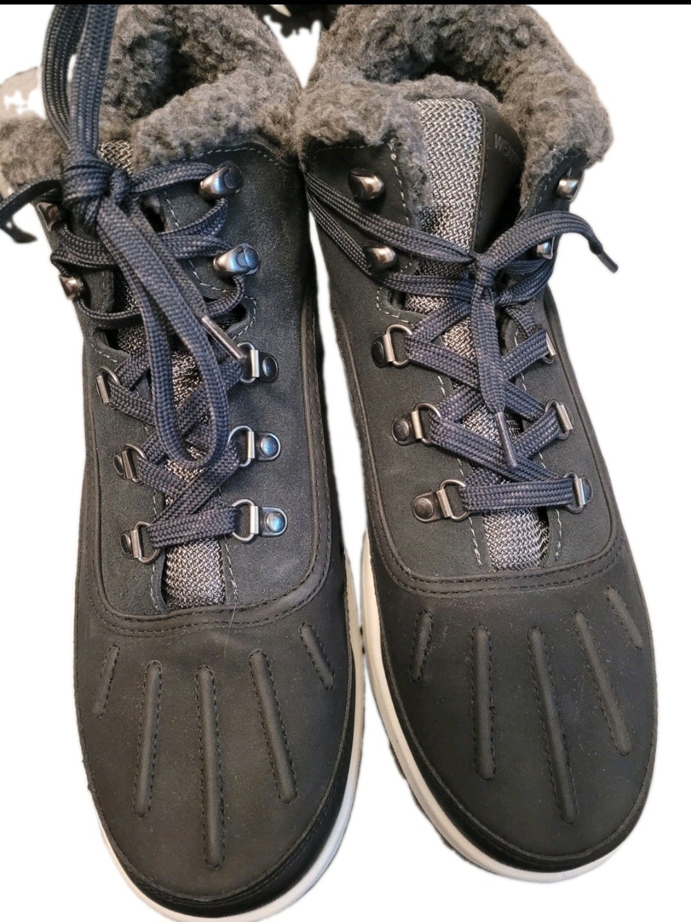 Weatherproof Landon Men’s Size 11 Black Faux Fur Lined Snow Sneaker Boots